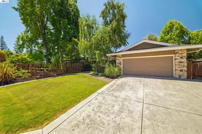 102 Brookfield Dr, Moraga, CA 94556 - Photo 19