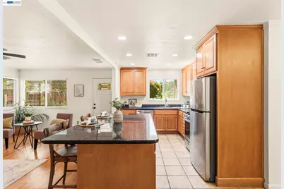 38 Kings Court, Bay Point, CA 94565 - Photo 11