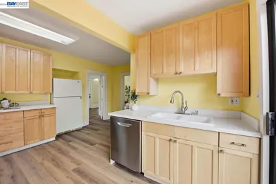 359 Parrott St, San Leandro, CA 94577 - Photo 13