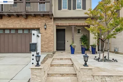 2730 Mount Dana Dr, Dublin, CA 94568 - Photo 3