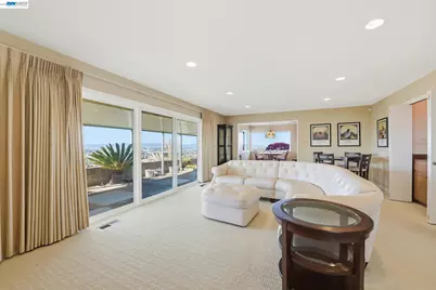 1961 Marineview Dr, San Leandro, CA 94577 - Photo 9