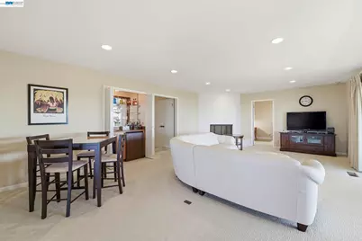 1961 Marineview Dr, San Leandro, CA 94577 - Photo 7