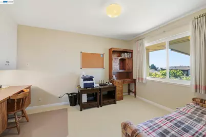 1961 Marineview Dr, San Leandro, CA 94577 - Photo 19
