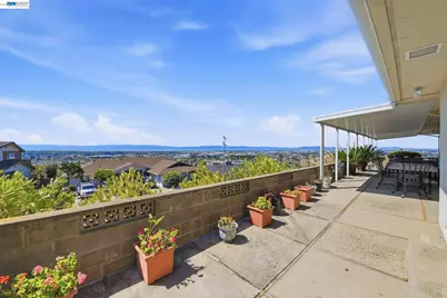 1961 Marineview Dr, San Leandro, CA 94577 - Photo 27