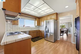 1961 Marineview Dr, San Leandro, CA 94577 - Photo 11
