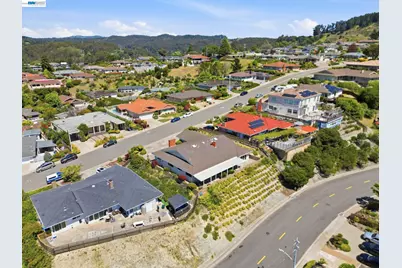 1961 Marineview Dr, San Leandro, CA 94577 - Photo 31
