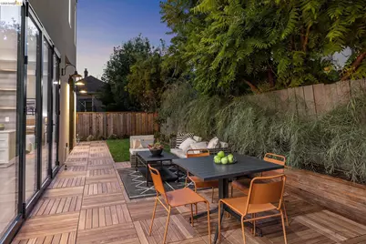 1517 Fairview St, Berkeley, CA 94703 - Photo 71
