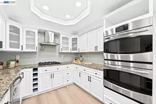 7361 Stonedale Dr, Pleasanton, CA 94588 - Photo 9