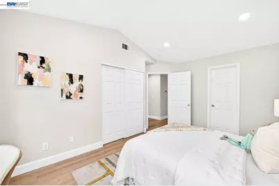 7361 Stonedale Dr, Pleasanton, CA 94588 - Photo 21