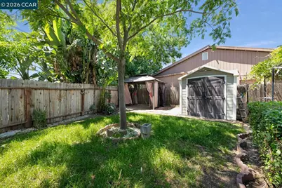 477 10th St, Pittsburg, CA 94565 - Photo 47