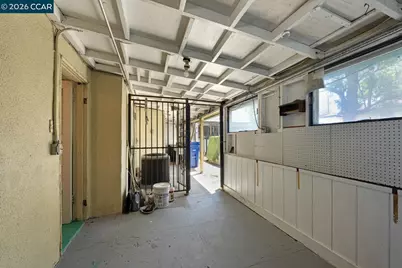 477 10th St, Pittsburg, CA 94565 - Photo 43