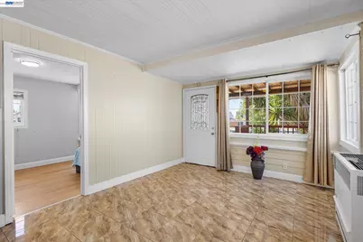 21060 Western Blvd, Hayward, CA 94541 - Photo 5