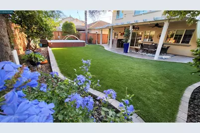 906 Scenic Ct, Brentwood, CA 94513 - Photo 13