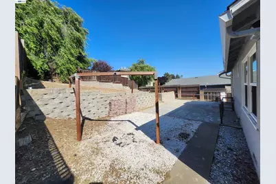 18680 Stanton Ave, Castro Valley, CA 94546 - Photo 9