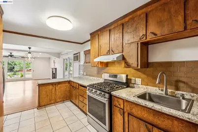 1273 San Pedro St, San Jose, CA 95110 - Photo 29