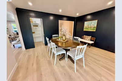 17880 Apricot Way, Castro Valley, CA 94546 - Photo 23
