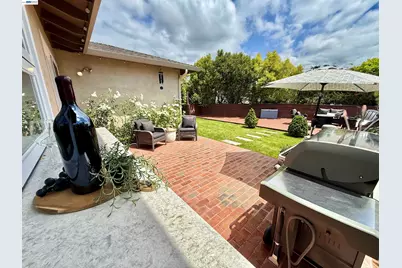 17880 Apricot Way, Castro Valley, CA 94546 - Photo 61