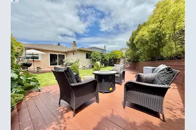 17880 Apricot Way, Castro Valley, CA 94546 - Photo 63