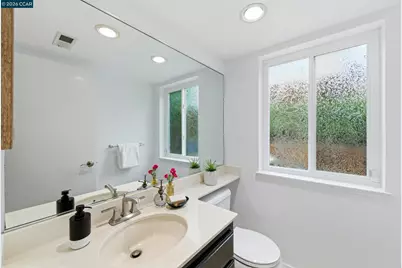 877 Dover Cir, Benicia, CA 94510 - Photo 29