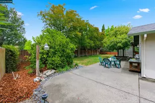 877 Dover Cir, Benicia, CA 94510 - Photo 53