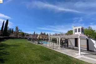 10013 Foxboro Cir, San Ramon, CA 94583 - Photo 37