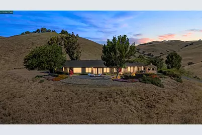 9015 Doubletree Ln, Livermore, CA 94551 - Photo 7