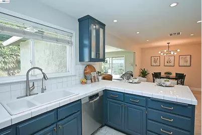 7941 Bristol Rd, Dublin, CA 94568 - Photo 9