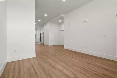 1545 32nd Street #110, Oakland, CA 94608 - Photo 11