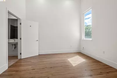 1545 32nd Street #110, Oakland, CA 94608 - Photo 13