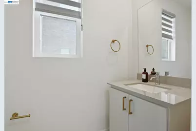 5977 Lombard St, Dublin, CA 94568 - Photo 5
