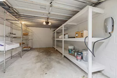 6233 Thornhill Dr, Oakland, CA 94611 - Photo 37