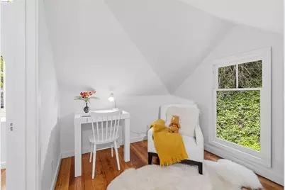 6233 Thornhill Dr, Oakland, CA 94611 - Photo 29