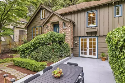 6233 Thornhill Dr, Oakland, CA 94611 - Photo 11