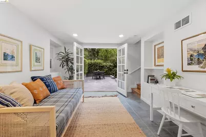 6233 Thornhill Dr, Oakland, CA 94611 - Photo 25