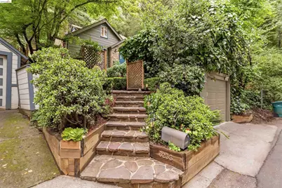 6233 Thornhill Dr, Oakland, CA 94611 - Photo 3