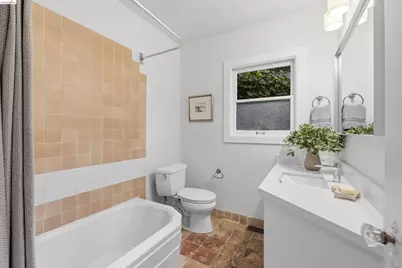 6233 Thornhill Dr, Oakland, CA 94611 - Photo 33
