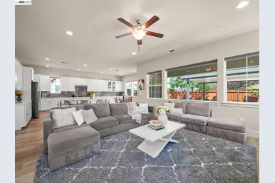 7200 Kylemore Court, Dublin, CA 94568 - Photo 3