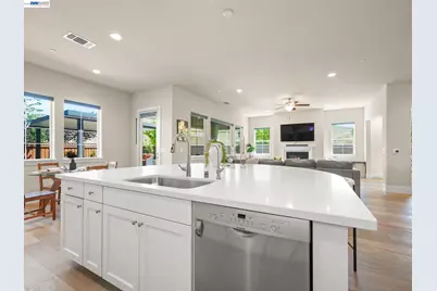 7200 Kylemore Court, Dublin, CA 94568 - Photo 9