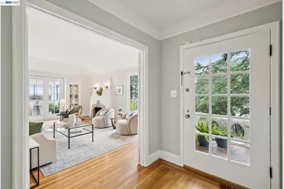 6968 Thornhill Drive, Oakland, CA 94611 - Photo 7