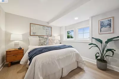 6968 Thornhill Drive, Oakland, CA 94611 - Photo 47