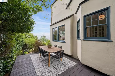 6968 Thornhill Drive, Oakland, CA 94611 - Photo 23