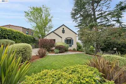 6968 Thornhill Drive, Oakland, CA 94611 - Photo 3