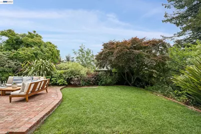 6968 Thornhill Drive, Oakland, CA 94611 - Photo 49
