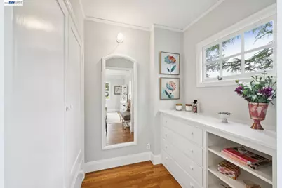 6968 Thornhill Drive, Oakland, CA 94611 - Photo 39