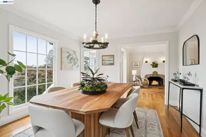 6968 Thornhill Drive, Oakland, CA 94611 - Photo 13