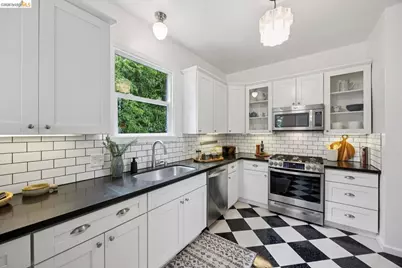 1357 25th St, Oakland, CA 94606 - Photo 15