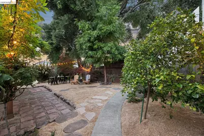 1357 25th St, Oakland, CA 94606 - Photo 51