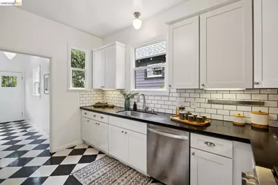 1357 25th St, Oakland, CA 94606 - Photo 17