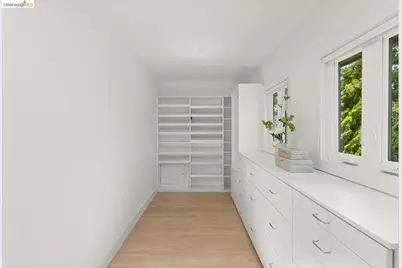 71 Sonia St, Oakland, CA 94618 - Photo 33