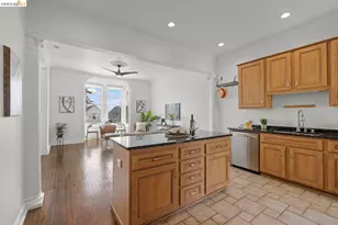 1082 Church St, San Francisco, CA 94114 - Photo 13